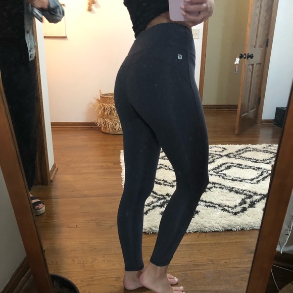 fabletics leggings - Picture 3 of 5